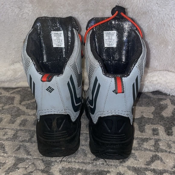 Little Kids’ Size 1 Columbia Bugaboot - Picture 2 of 10